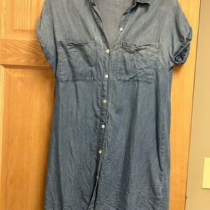 Blue Midi Shirt Dress with Notched Collar and Cuffed Sleeves